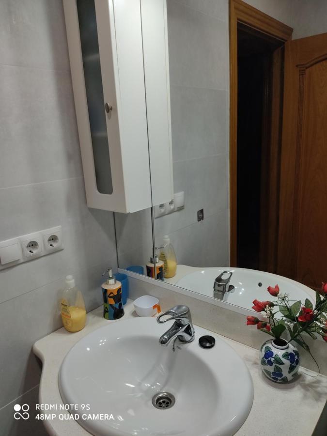 Bonito Apartamento Centrico Y Cerca De La Playa. مالقة المظهر الخارجي الصورة